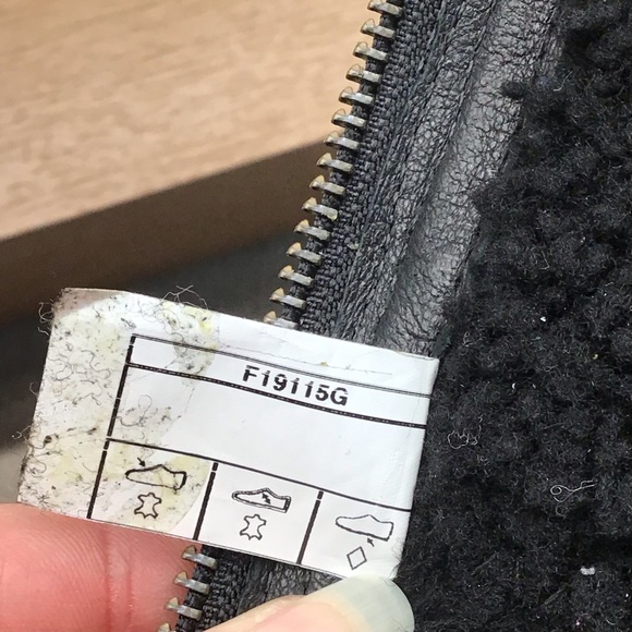 Brand new Authentic UGG Australia Blayre II leather - Picture 8 of 14